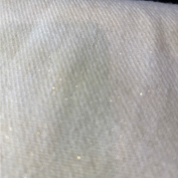 NWT Italian Woollen Treasures Ivory & Gold Scarf
45X 200 cm - Picture 5 of 5